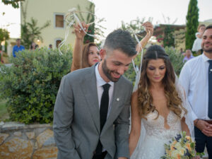 a wonderful wedding in chania mouratis photography 161