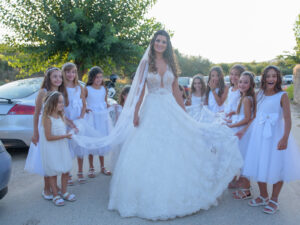 a wonderful wedding in chania mouratis photography 170