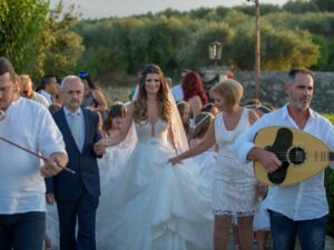 a wonderful wedding in chania mouratis photography 75